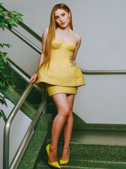 Ella Anderson Featured in Who What Wear, December 2025