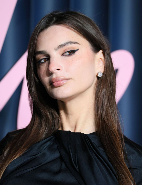 Emily Ratajkowski at Fashion Awards London Red Carpet, December 2025 2
