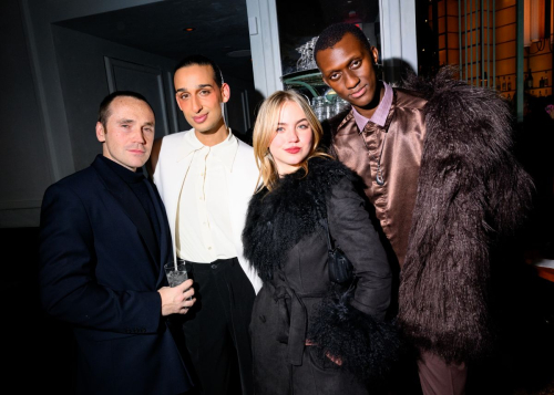 Emma Brooks and Ella Mendelsohn at NYC Tree Lighting, December 2025 3