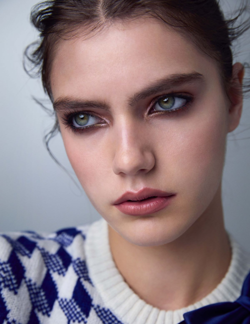 Florence Hunt Featured in Hunger Magazine, December 2025 4