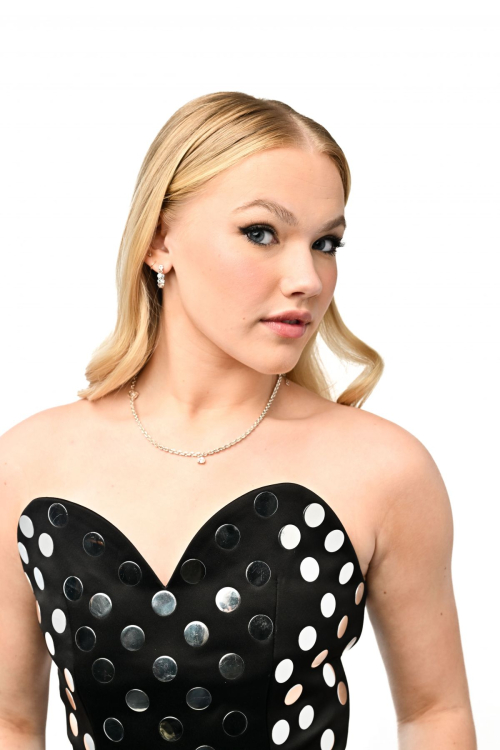 Freya Skye Z100 Jingle Ball Portraits, December 2025 2