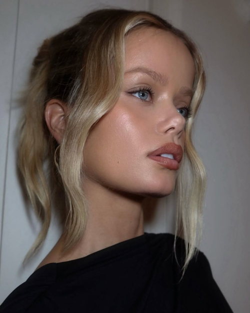 Frida Aasen Latest Instagram Fashion Update, December 2025 6