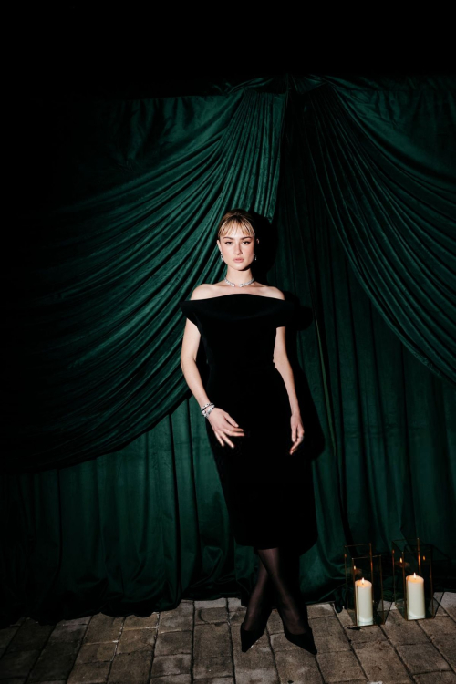 Grace Van Patten at Into the Wild Dinner Art Basel Miami, December 2025 4