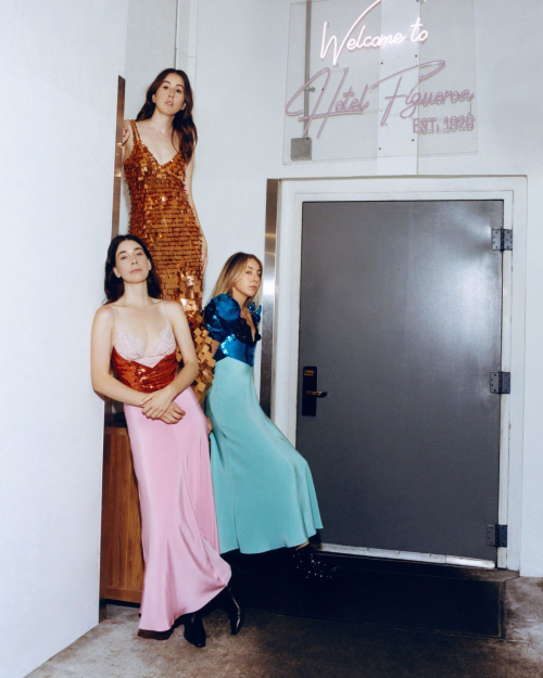 Haim for Glamour Magazine USA, October 2022 2