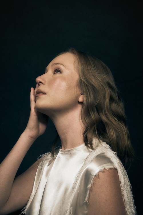 Hannah Einbinder Featured in Los Angeles Times, August 2025 2