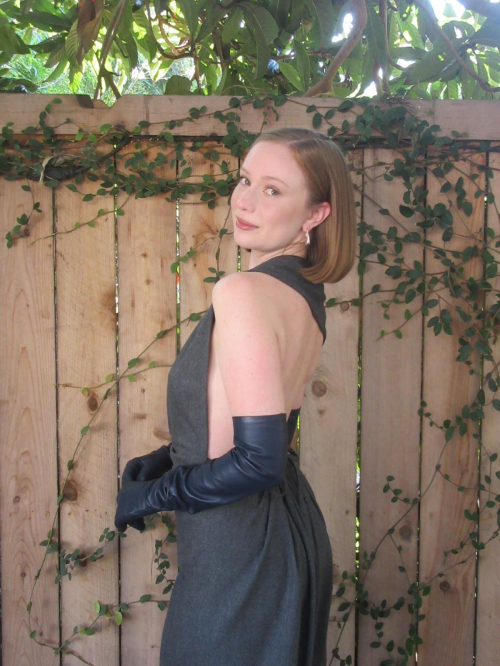 Hannah Einbinder Instagram Photos and Video, December 2025 2