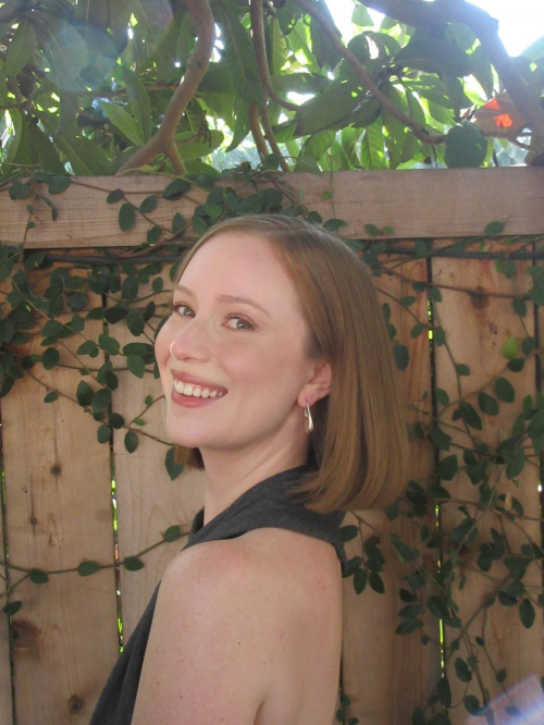 Hannah Einbinder Instagram Photos and Video, December 2025 3