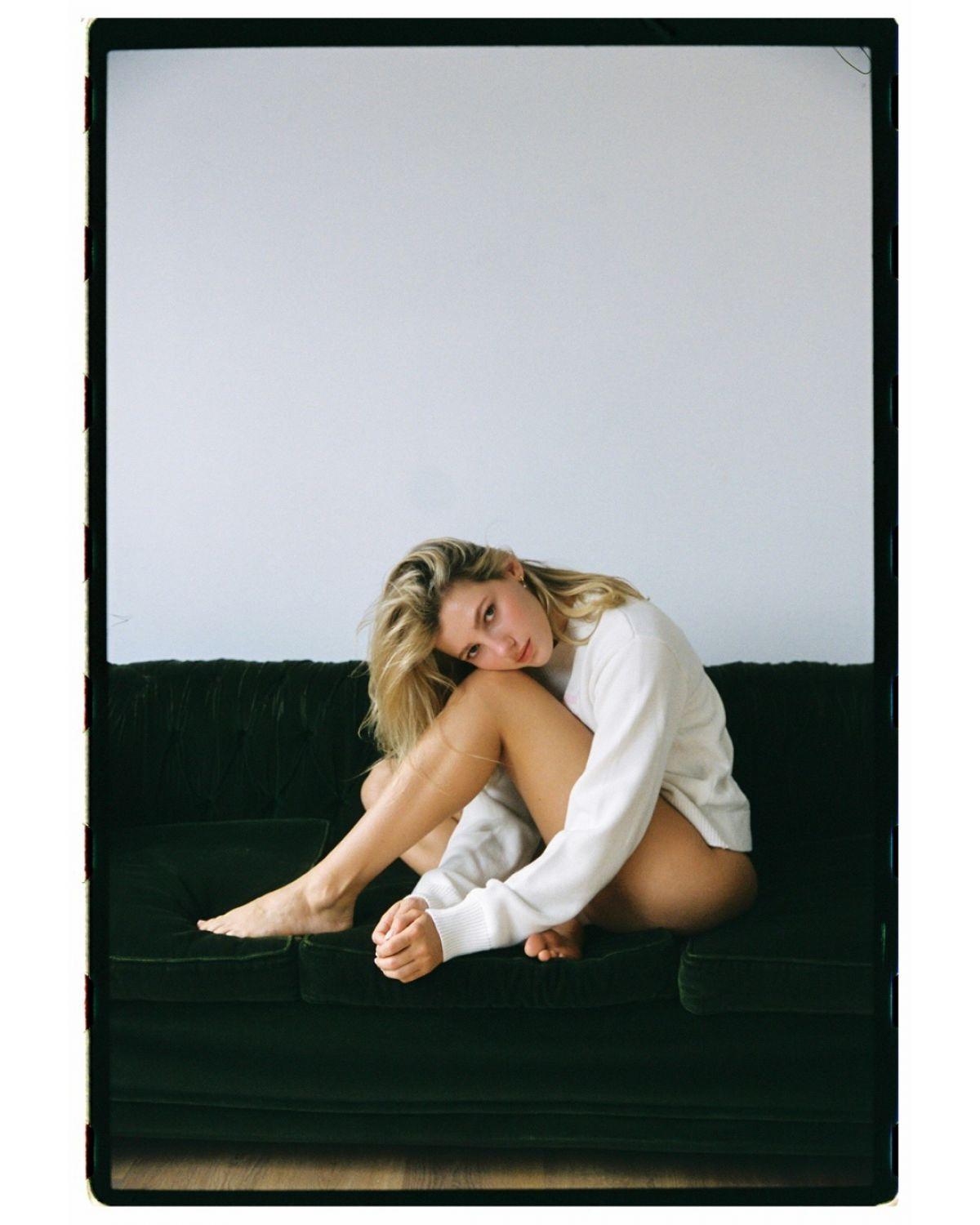 Jemima C Robinson Shares Instagram Style Update, December 2025 2