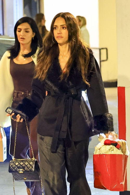 Jessica Alba Leaves E Baldi Restaurant in Beverly Hills, December 2025