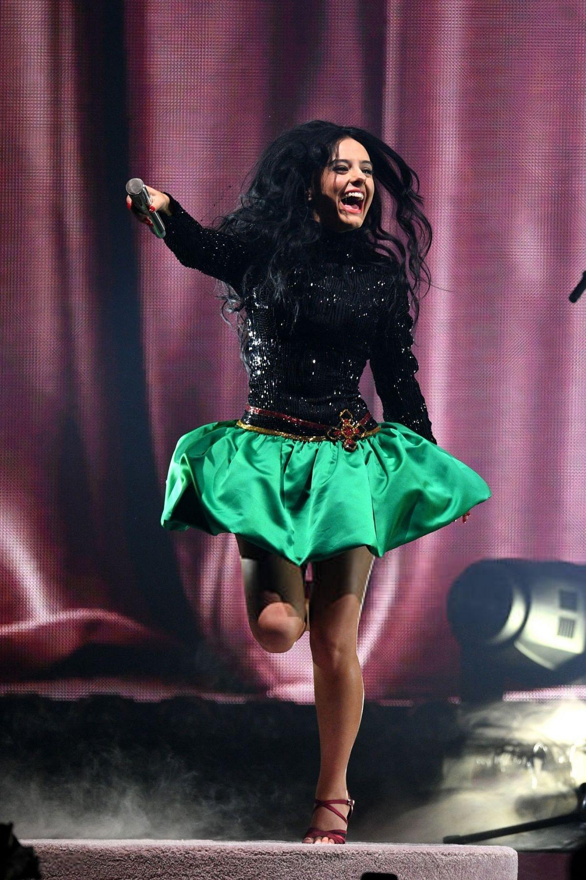 Jessie Murph Performs at Channel 95.5 Jingle Ball, December 2025 6