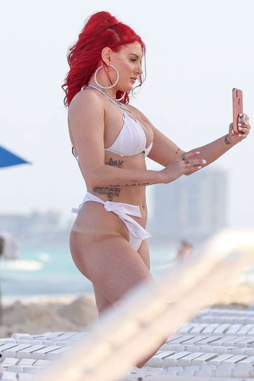 Justina Valentine Enjoys Bikini Beach Day in Cancun, March 2019 1
