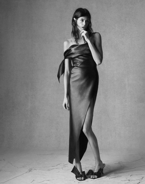 Kaia Gerber for W Magazine Art Issue, December 2025 7