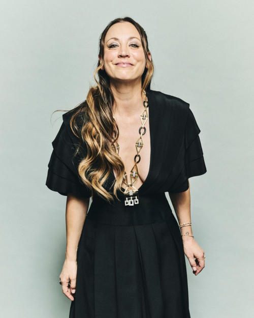 Kaley Cuoco Gotham Awards Portrait Studio, December 2025 1