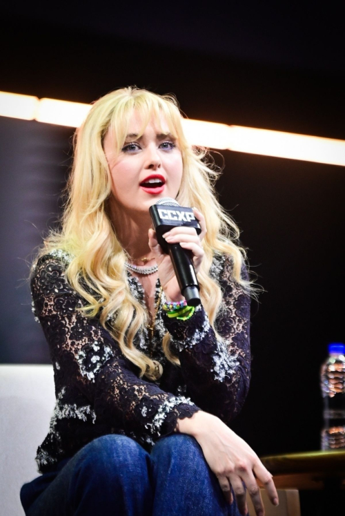 Kathryn Newton Hosts CCXP Special Panel in Sao Paulo, December 2025 6