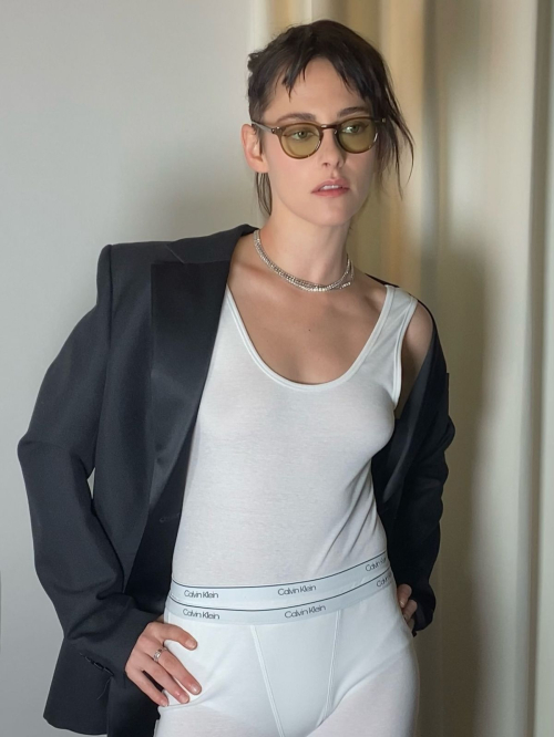 Kristen Stewart IndieWire Honors Winter Awards Photoshoot, December 2025 5