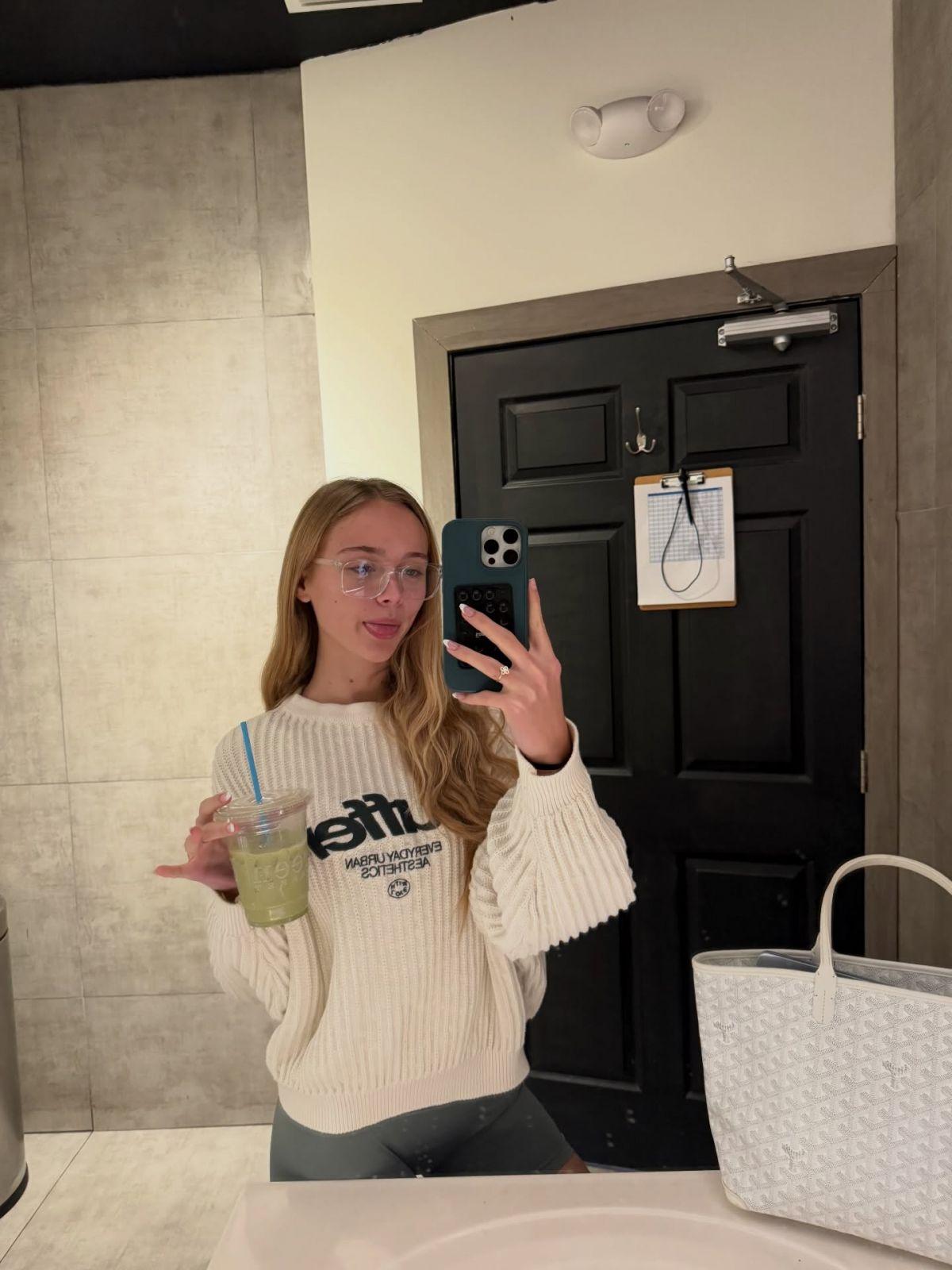 Kyla Dodds Instagram Photos, December 2025 3