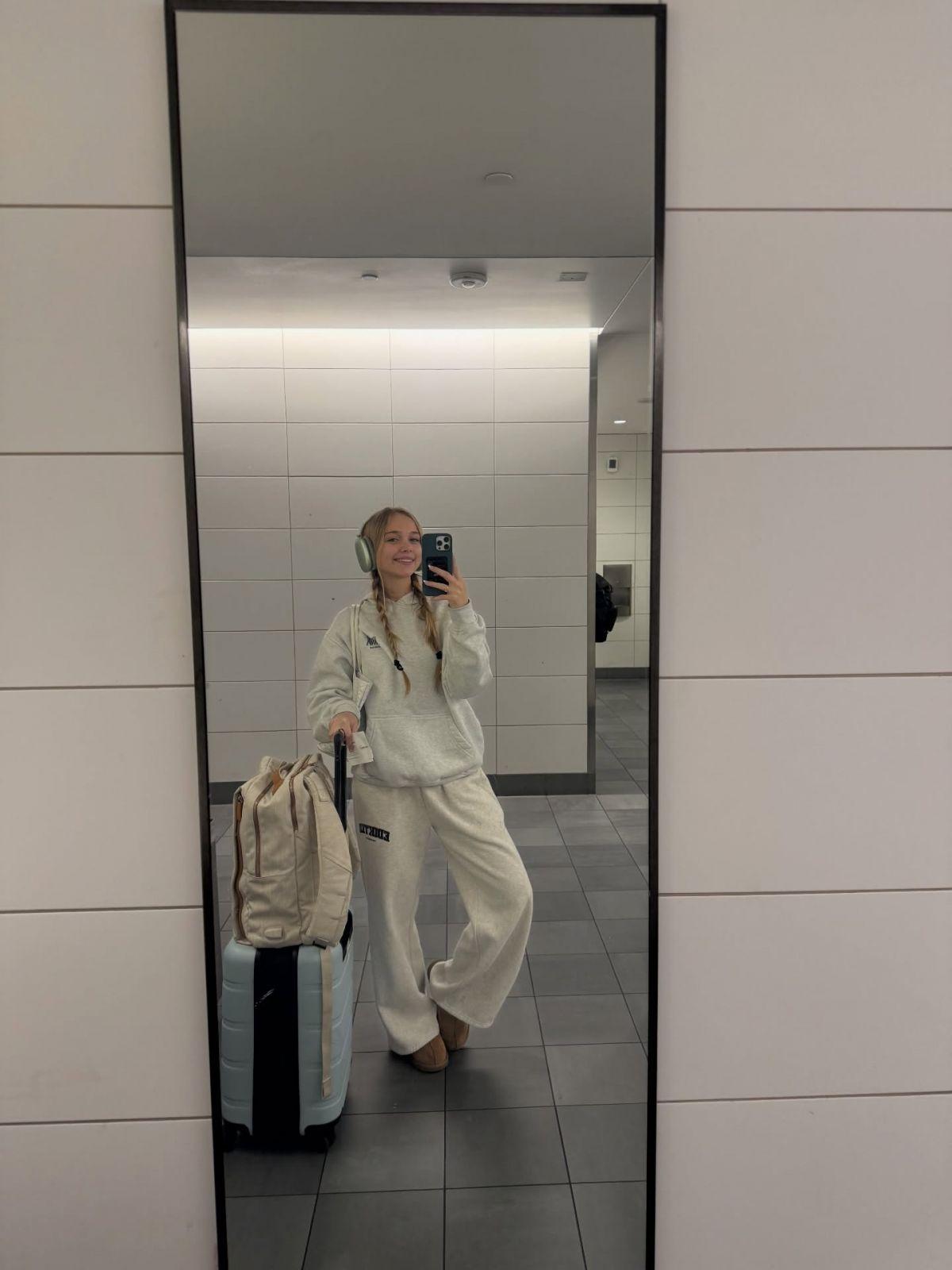 Kyla Dodds Instagram Photos, December 2025 4