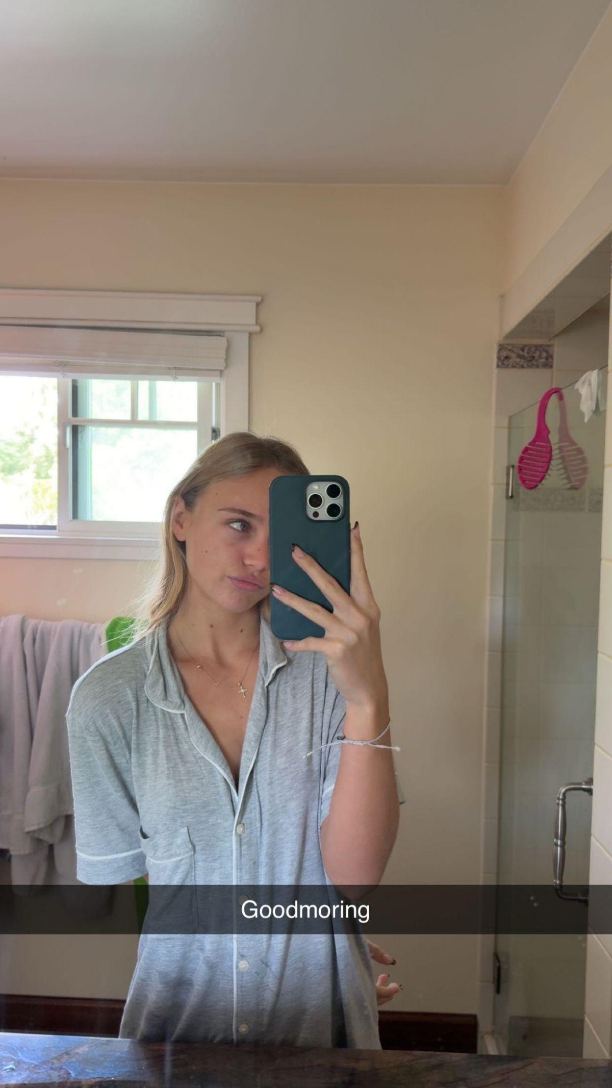 Kyla Dodds Instagram Photos, December 2025 21