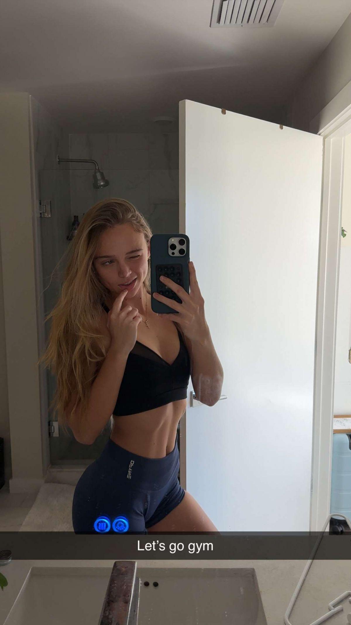 Kyla Dodds Instagram Photos, December 2025 12