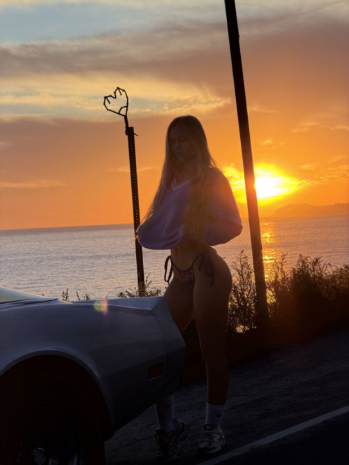 Kyla Dodds Shares New Instagram Photos, December 2025 32