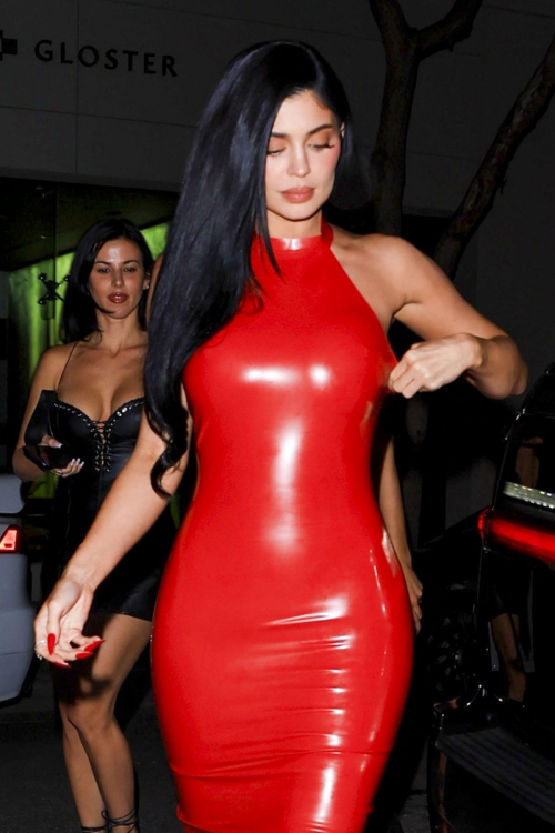 Kylie Jenner Arrives at OBB Media Holiday Party, December 2025 4