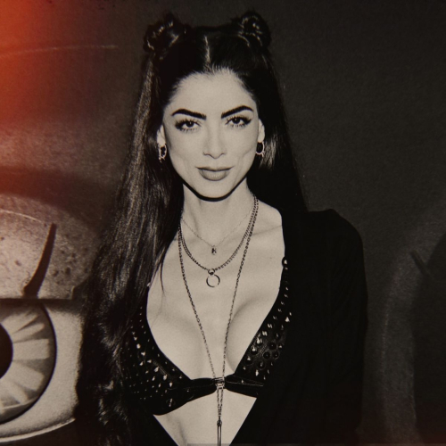 Leeanna Vamp Shares New Instagram Photos, December 2025 2