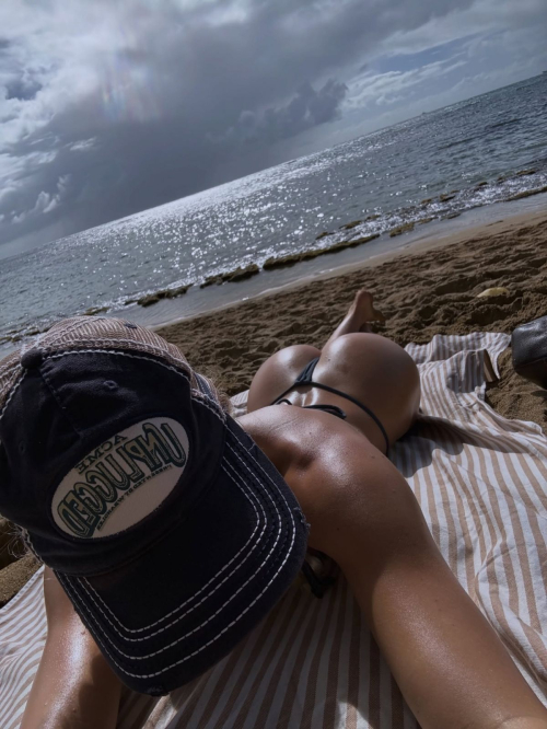 Leila Faler Shares Fresh Instagram Photos, December 2025 4