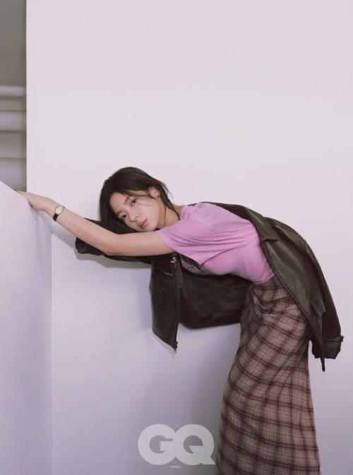 Lia Featured in GQ Korea January 2026 Issue 3