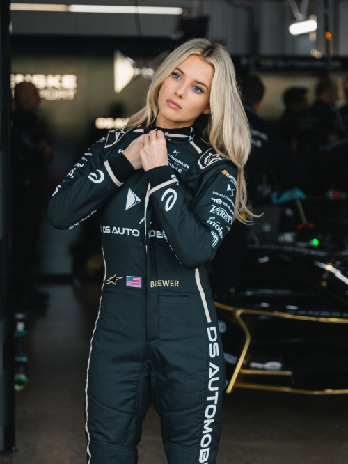 Lindsay Brewer Latest Instagram Photo Update, December 2025 1