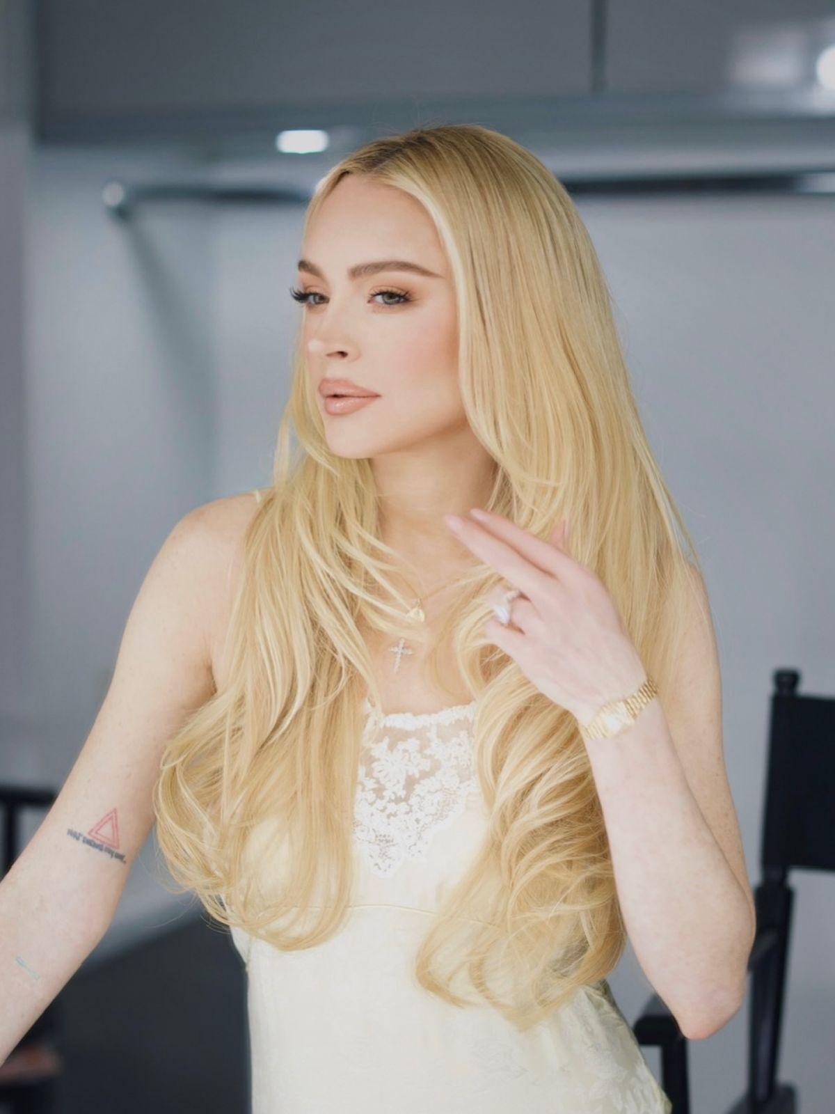 Lindsay Lohan Posts New Instagram Photos, December 2025 1