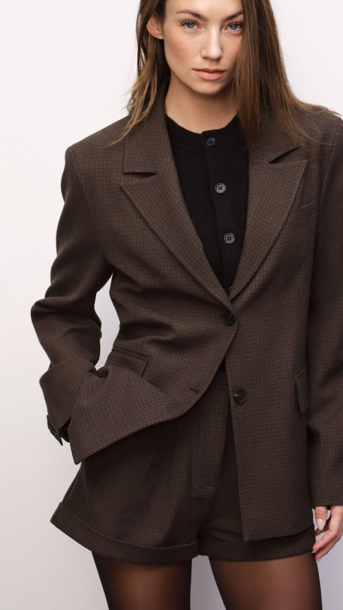 Lorena Rae Posts Fresh Instagram Photos, December 2025 5