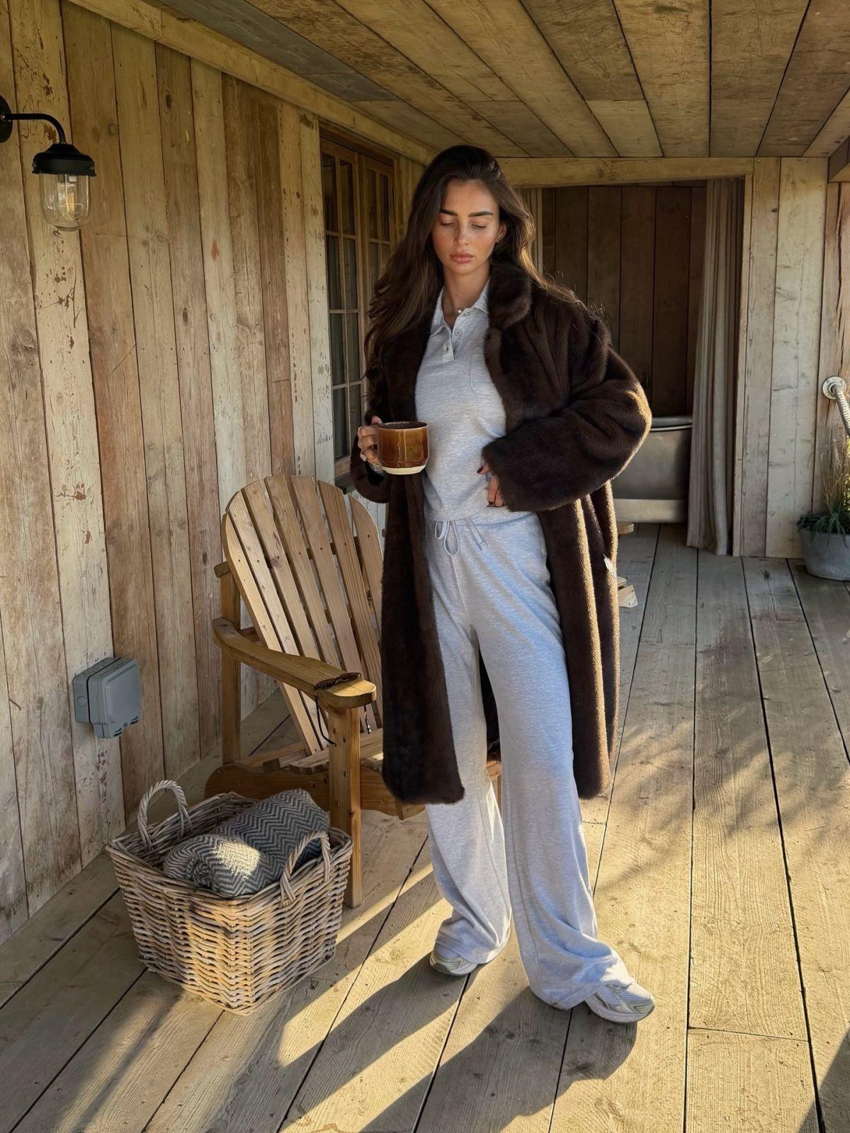 Maddy Cheary Shares New Instagram Photos, December 2025 7