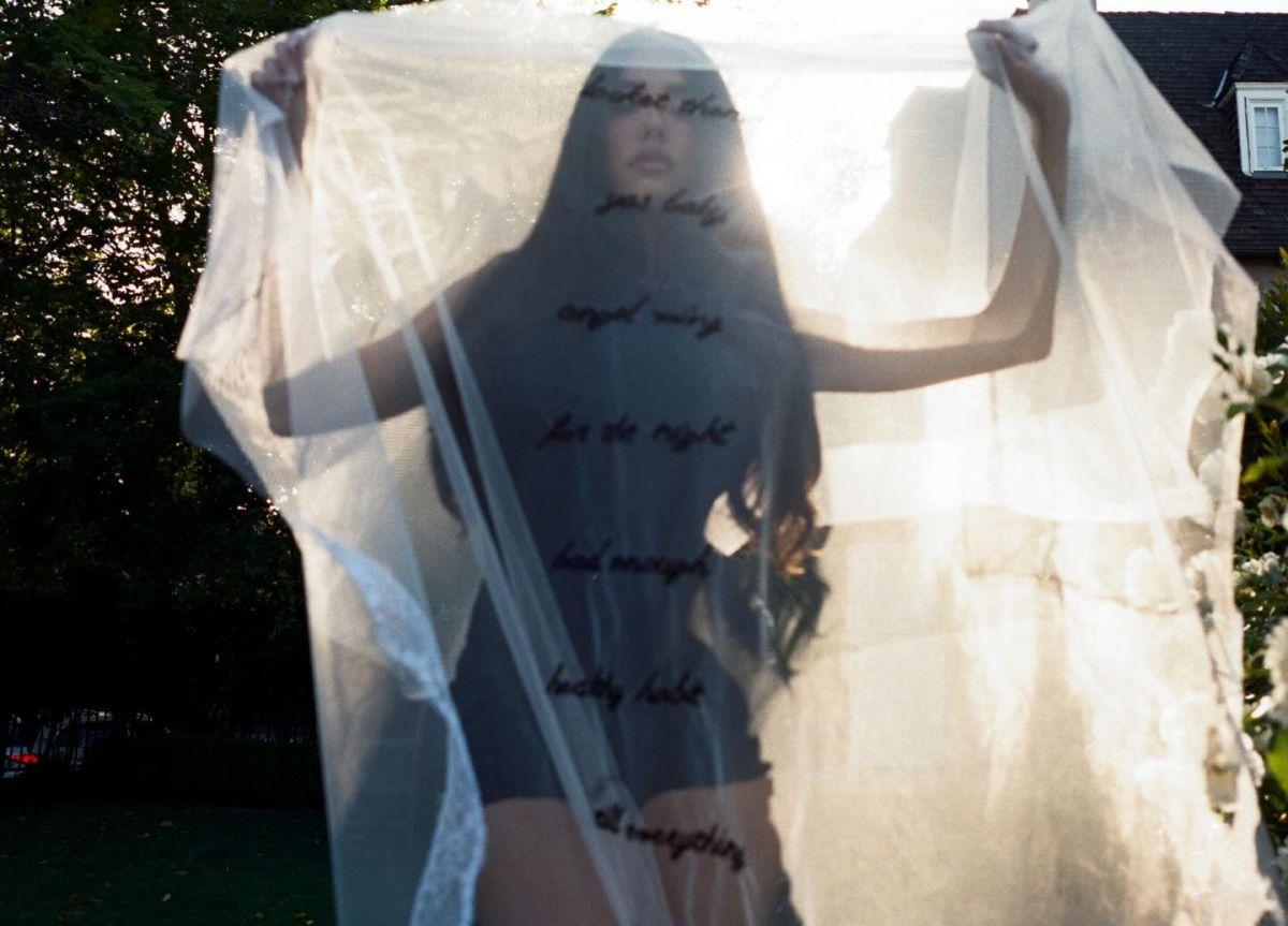 Madison Beer Shares Latest Instagram Photos, December 2025 4