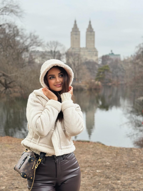 Mahlagha Jaberi Latest Instagram Photos, December 2025 21