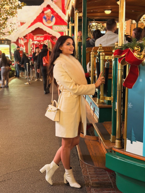 Mahlagha Jaberi Latest Instagram Photos, December 2025 2