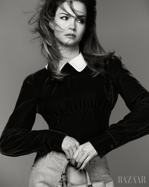 Maia Mitchell in Harper’s Bazaar Australia Feature, December 2025 1