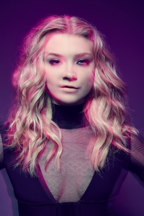 Natalie Dormer People’s Choice Awards Portrait, January 2016 8
