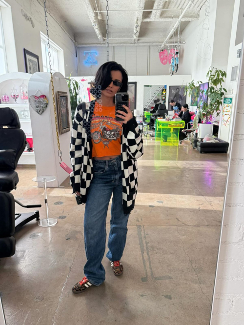 Nazanin Mandi Shares Instagram Fashion Update, December 2025 5