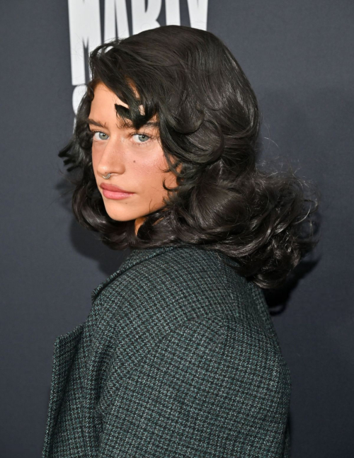 Odessa A’Zion at Marty Supreme LA Premiere, December 2025 1