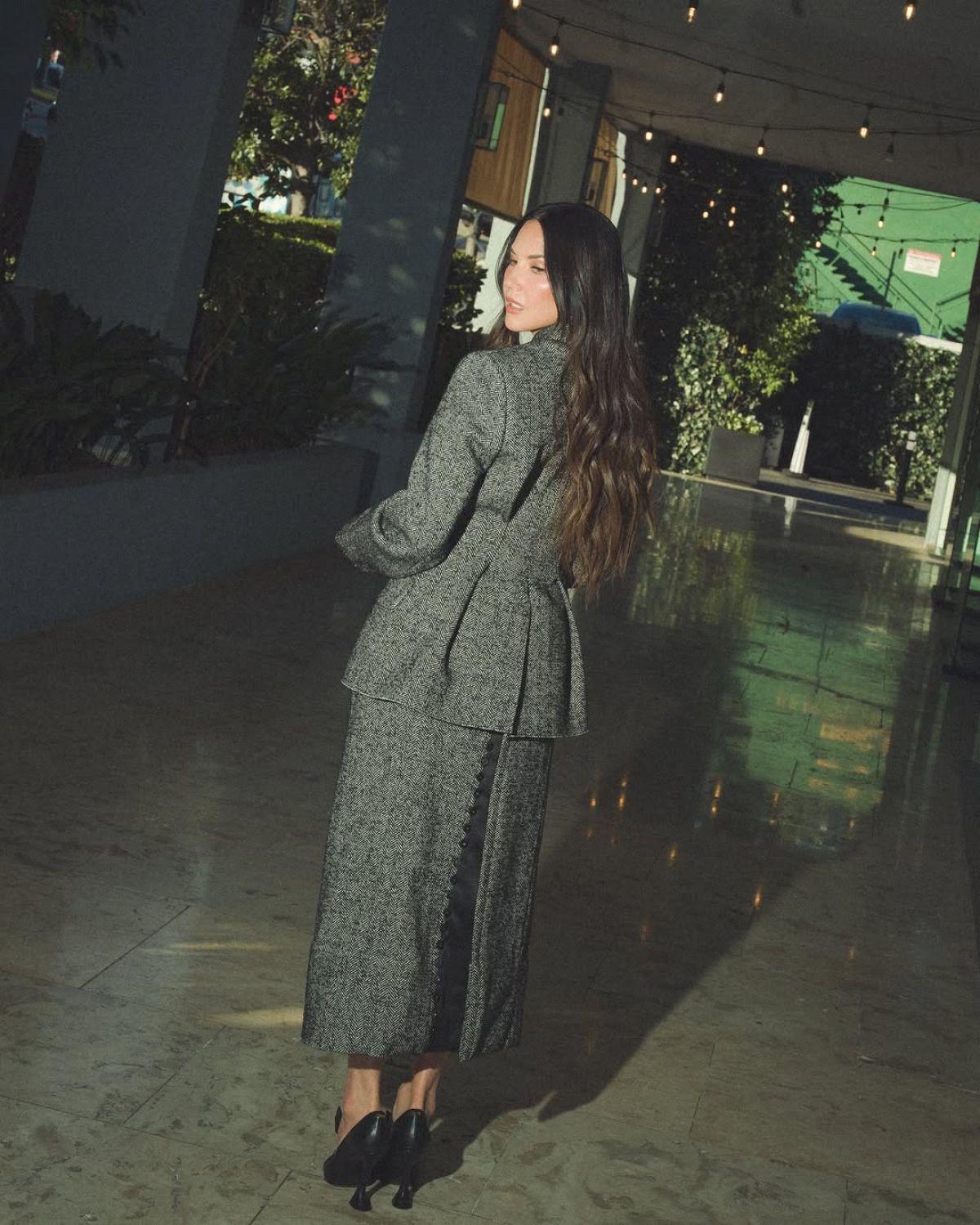 Olivia Munn Shares Latest Instagram Pictures, December 2025 3