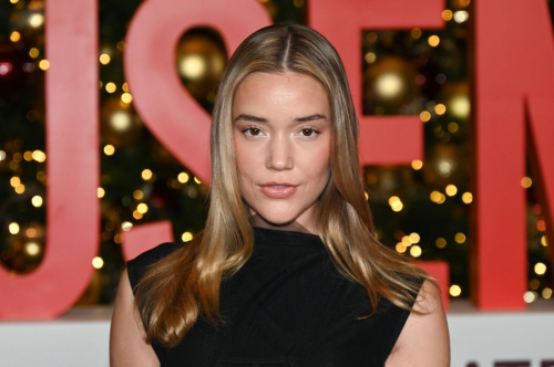 Olivia Ponton at The Housemaid Screening in NYC, December 2025 2