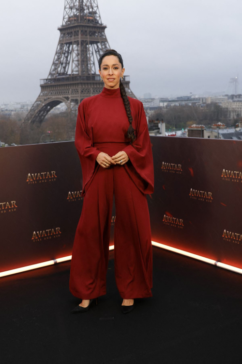 Oona Chaplin at Avatar Fire and Ash Photocall Paris, December 2025 4
