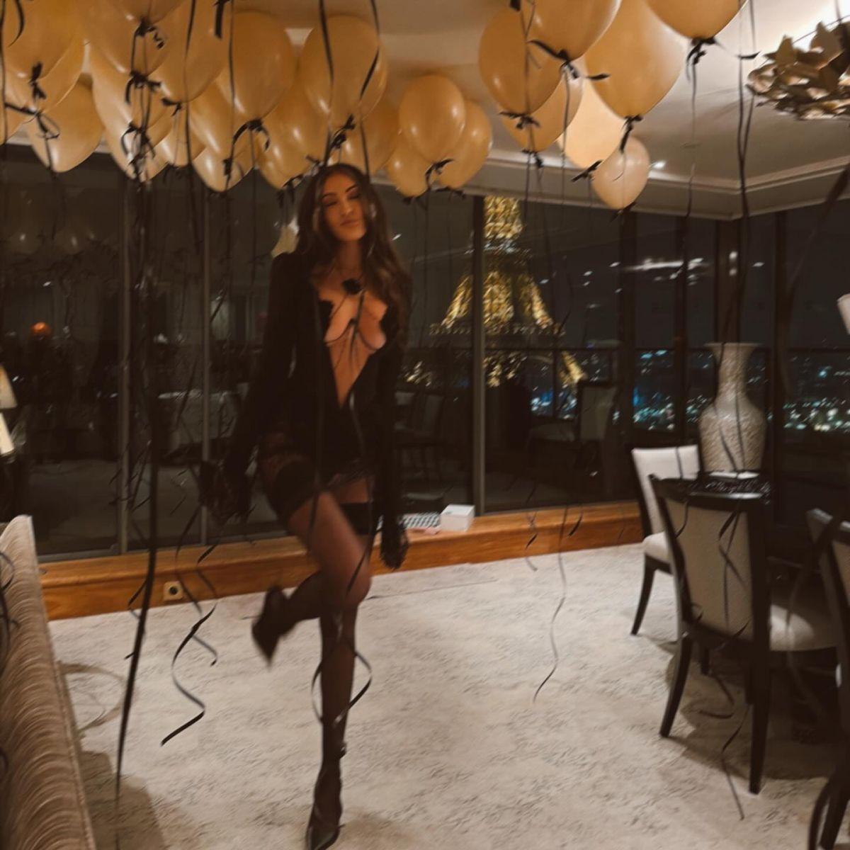 Paulina Gretzky Shows New Instagram Looks, December 2025 1