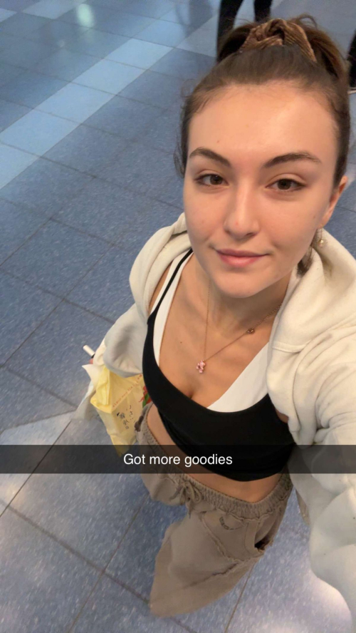 Rachel Pizzolato Instagram Photos, December 2025 4