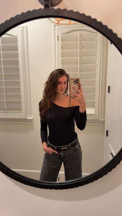 Rachel Pizzolato Posts Latest Instagram Photos, December 2025 1