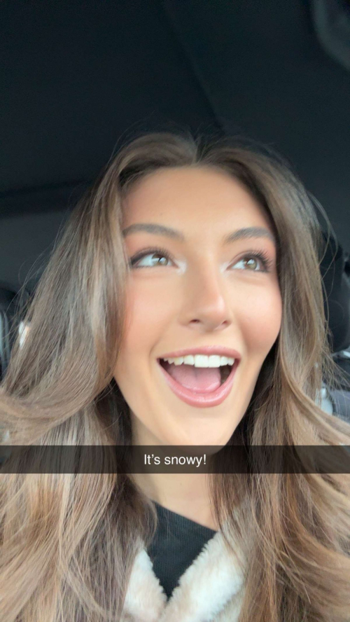 Rachel Pizzolato Shares New Instagram Photos, December 2025 17