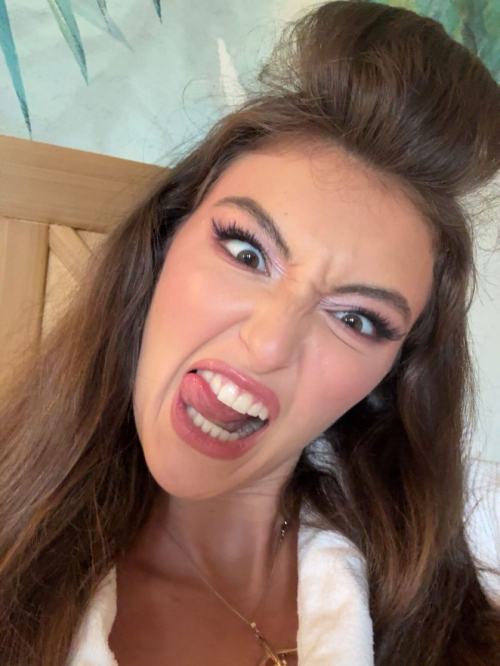 Rachel Pizzolato Shares New Instagram Photos, December 2025 22