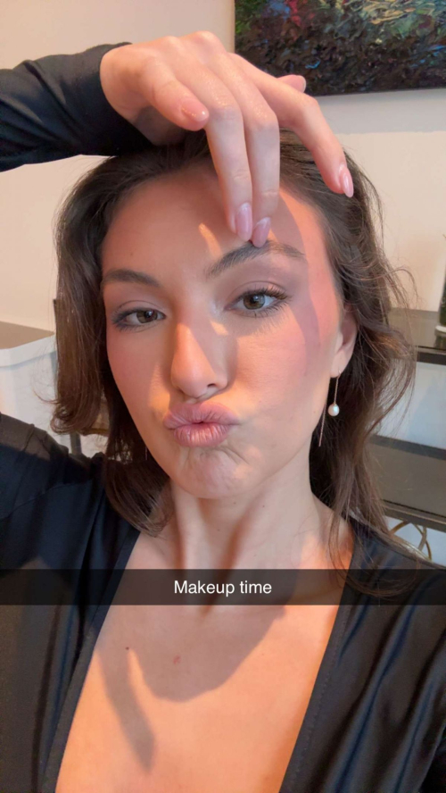 Rachel Pizzolato Shares New Instagram Photos, December 2025 4