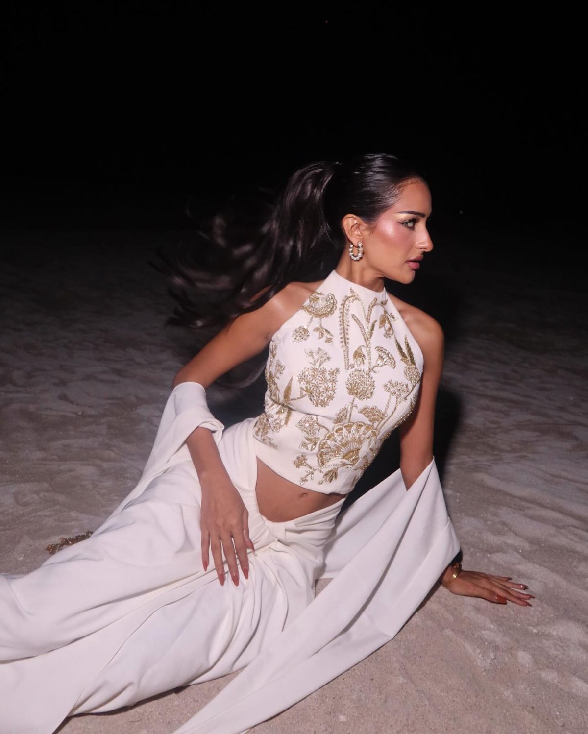 Seerat Saini Instagram Photo Collection, December 2025