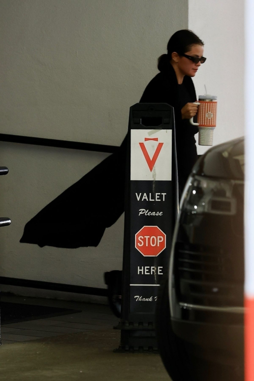 Selena Gomez Spotted Leaving Beverly Hills Clinic, December 2025 3